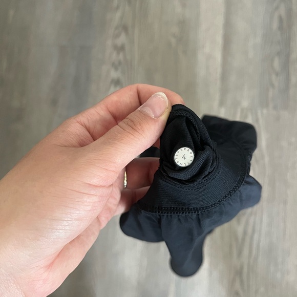 Lululemon size 4 fast and free romper - Picture 6 of 6